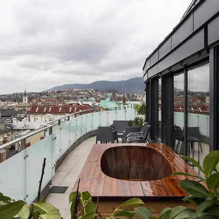 Aparthotel Sky Roof