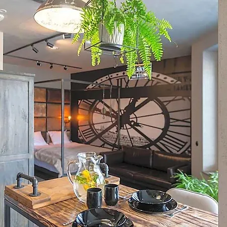 Sky Roof Apartmanhotel
