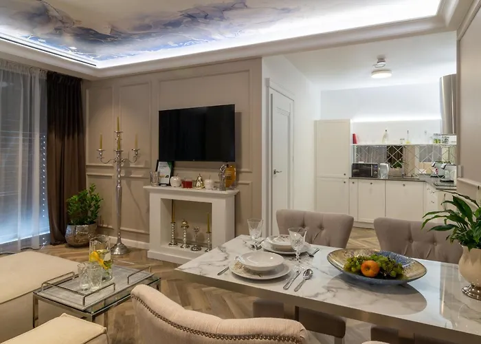 Sky Roof Hotel apartamentowy 4*