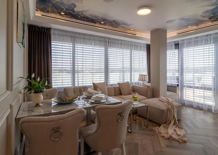 Sky Roof Hotel apartamentowy 4*